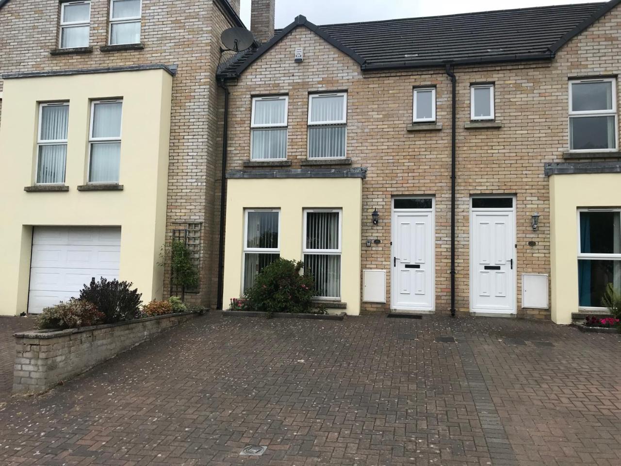 Causeway Holiday Homes Coleraine Bagian luar foto